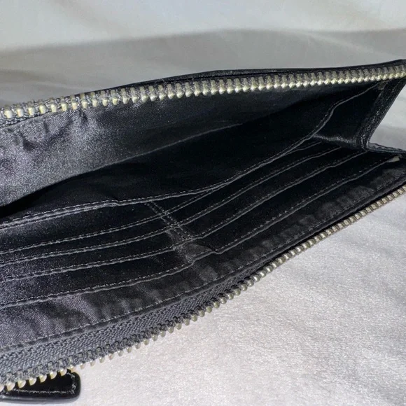 ‼️SOLD‼️Coach Women's‎ Black Square Shape Front Zipper Wristlet/Wallet - Picture 14 of 14